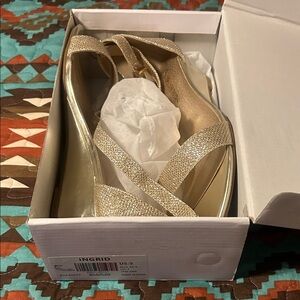Dream Pairs Gold Glitter Heels